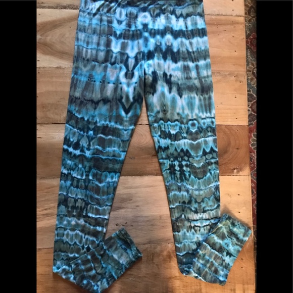 Blue Gecko: Tie Dye Leggings - Picture 2 of 6